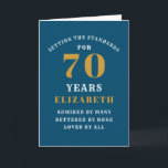 Carte 70th Birthday Standards Blue Gold Ajouter votre no<br><div class="desc">Customisez facilement le texte à l'avant et à l'intérieur de cette carte de 70e anniversaire en utilisant le modèle fourni. Une partie de la gamme de normes d'établissement de cartes de voeux. La combinaison bleu et or est une élégance intemporelle.</div>