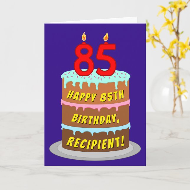 Carte 85e anniversaire : Fun Cake and Candles + Nom pers (Fleur jaune)