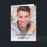 Carte Ado Garçon Joyeux Anniversaire Photo Parents Fille<br><div class="desc">Carte de voeux "Joyeux anniversaire" pour les garçons ados de leurs parents et frères et soeurs, personnalisée avec sa photo et son nom. L'intérieur de cette carte vous permet de placer des photos supplémentaires et d'ajouter votre propre message spécial. Tout sur cette carte est modifiable. Contactez-moi pour obtenir de l'aide...</div>