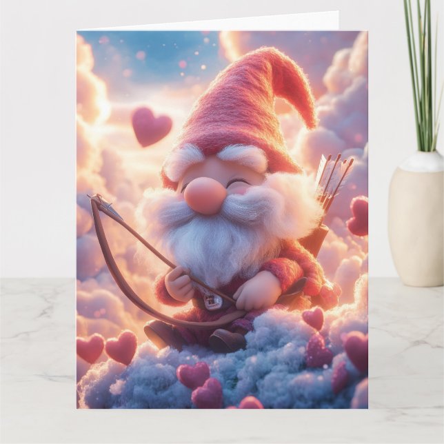 Carte Adorable Gnome de la Saint-Valentin avec Arc et Fl (Devant)