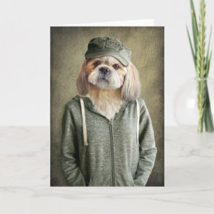 Carte Adorable Shih Tzu Portant un Casquette et un Sweat