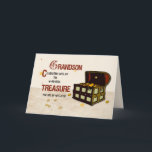 Carte Anniversaire de Grandson au trésor de pirate<br><div class="desc">Rempli d'or et de bijoux étincelants,  ce trésor de pirates est ce que les grands-parents ressentent de leur petit-fils. Quand votre coeur déborde d'amour,  c'est la carte parfaite pour envoyer votre petit-fils pour son anniversaire. Un coffre au trésor de pirate est en bois et rempli de merveilleux trésors.</div>