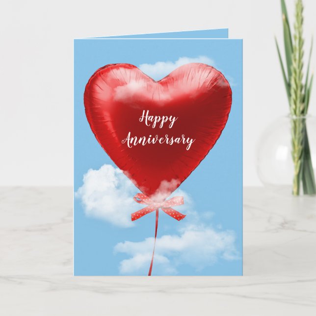 Carte ballon de coeur rouge anniversaire dans les nuages (Devant)