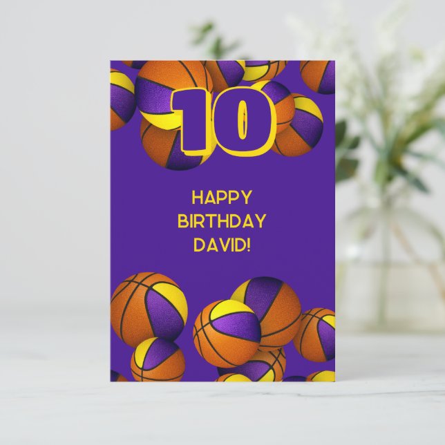 Carte basket joyeux anniversaire violet or de l'équipe c (Debout devant)
