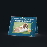 Carte Basset Hound sur Funny Birthday Card avec gâteau e<br><div class="desc">Basset Hound sur Funny Birthday Card avec gâteau et nez</div>