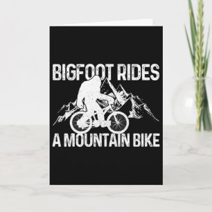 Carte Bigfoot monte un VTT drôle de VTT cyclisme