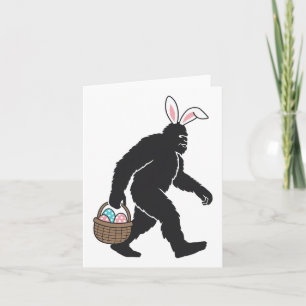 Carte Bigfoot Sasquatch Bunny Oreilles transportant OEuf