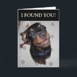 Carte Birthday Boy Funny Rottweiler Card<br><div class="desc">Le message intérieur dit : "Apportez le gâteau ! J'ai trouvé le garçon d'anniversaire ! Joyeux anniversaire." Cette drôle de carte d'anniversaire pour les garçons et les hommes montre mon jeune chiot Rottweiler nommé Heidi. La tête d'Heidi est inclinée vers vous et son visage montre qu'elle est très enthousiaste de...</div>