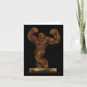 Carte Body Builder Bigfoot Pose Sur Une Scène - Gym Help