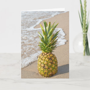 Carte Bonjour ananas sur la plage pour l'ami