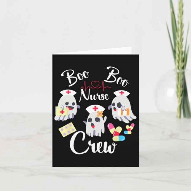 Carte Boo Boo Crew Nurw Costume Fantôme Drôle Halloween  (Devant)