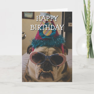 Carte Bouledogue anglais avec chapeau de fête portant de