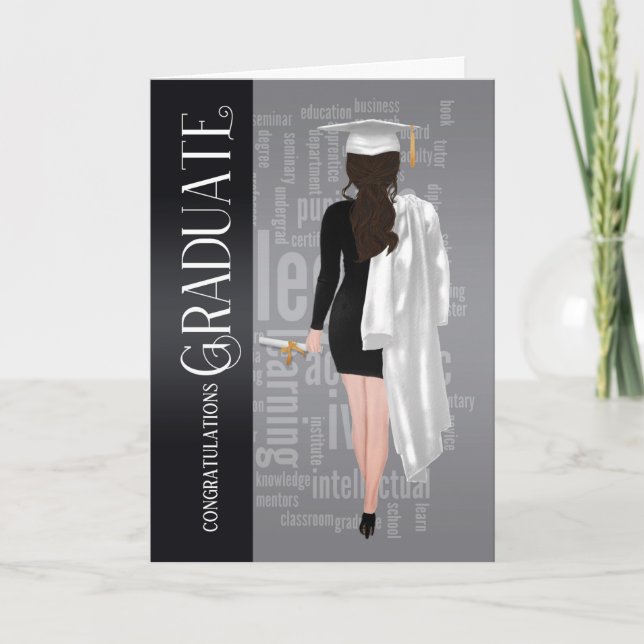 Carte Brunette White Casquette et Gown Female Graduate C (Devant)