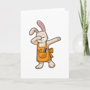 Carte Bunny comme coiffeur avec peigne et ciseaux