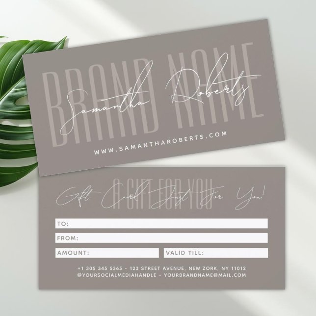 Carte cadeau à la typographie script moderne avec  (Créateur téléchargé)