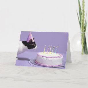 Carte Casquette de port d'anniversaire de chat soufflant
