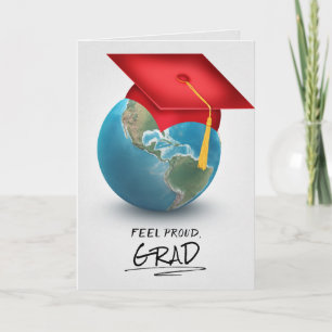 Carte casquette de remise des diplômes rouge sur globe