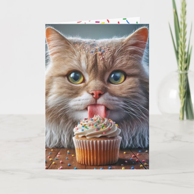 Carte Cat Licking a Birday Cupcake (Devant)