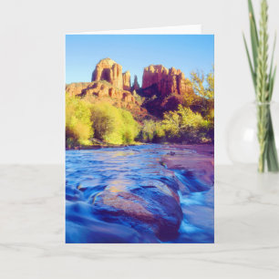 Carte Cathedral Rock se reflétant dans Oak Creek, Arizon