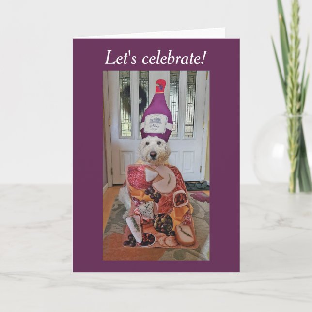 Carte Célébration de vin et de fromage de Goldendoodle  (Devant)