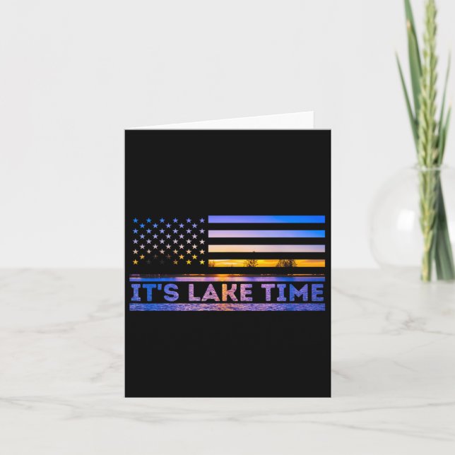 Carte C'est Lake Time Sunset American Flag Vacatio été (Devant)