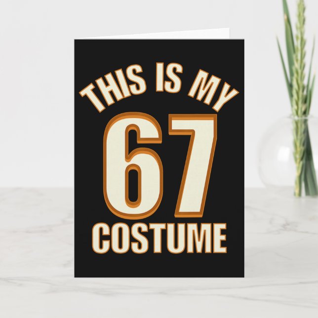 Carte C'est mon costume d'Halloween 67 Lazy Brainrot Mem (Devant)
