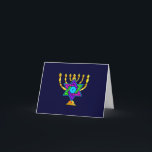 Carte Chandeliers juifs<br><div class="desc">Chandeliers juifs traditionnels symbolisant l'Etoile juive hébraïque et la Lumière. Si vous recherchez des cadeaux juifs,  des idées cadeaux pour Bas et Bar Mitzvah,  des vacances mariages ou juives comme Hanoukka et Pâques,  visitez nos cartes de voeux,  cadeaux pour bébés et cadeaux d'anniversaire.</div>