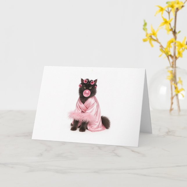 Carte Chat en robe rose avec bigoudis et bubble gum (Fleur jaune)