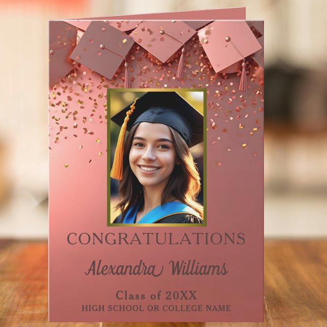 Carte Chatoyant Rose Gold Graduation Caps et photo (Créateur téléchargé)