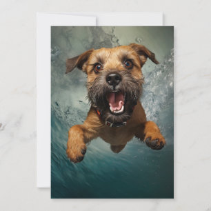 Carte Chien joueur nageant sous l'eau Design