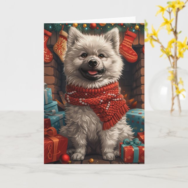 Carte Chien Keeshoné avec les cadeaux de Noël cheminée (Fleur jaune)