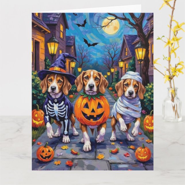 Carte Chiens Beagle faisant Trick-or-Treating en costume (Fleur jaune)