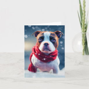 Carte Chiot mignonne et robuste dans une écharpe rouge d