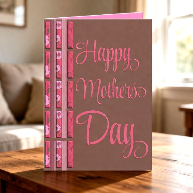 Carte Chocolat et fleurs roses et rayures pour la fête d (Bold text filled with pink flowers, vines and leaves, with a stripped border on one side.)