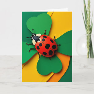 Carte Coccinelle chanceuse sur du trèfle