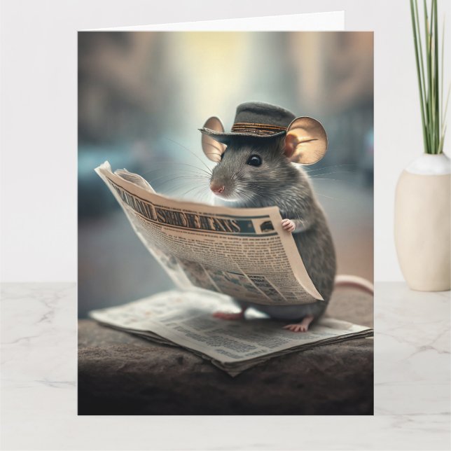 Carte compacte d'une souris lisant le journal (Devant)