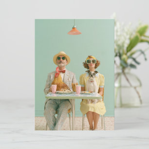 Carte Couple Rétro Dînant avec un Poulet et un Chien