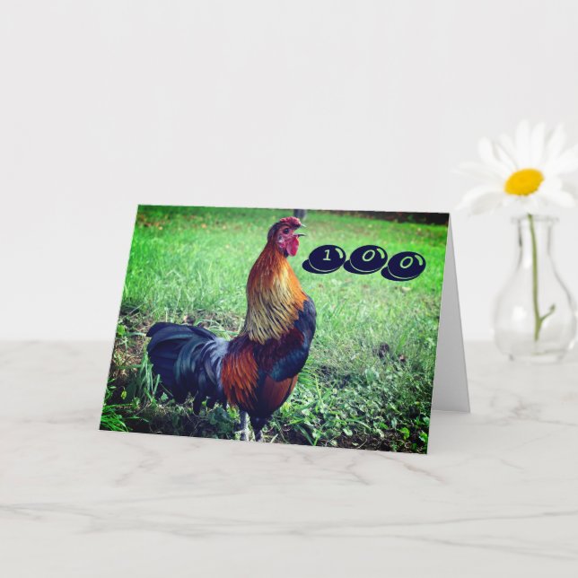 Carte Crowing Rooster Funny 100e anniversaire (Petite plante)