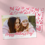 Carte Cute Rose Coeur Photo Fête des mères<br><div class="desc">Envoyez à votre mère un message sincère et unique avec cette belle carte de fête des mères. Non seulement elle se sentira spéciale, mais c'est aussi quelque chose qu'elle chérira pour toujours. Cette carte moderne et élégante présente un bord blanc et rustique avec une image que vous pouvez remplacer par...</div>
