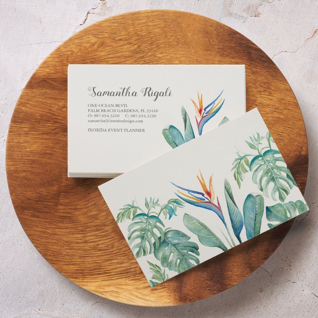 Carte D'accompagnement Aquarelle Fleurs Tropicales et Végétation Entrepri (Tropical business card with watercolor bird of paradise and palm leaves)