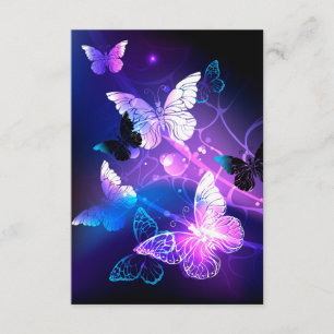 Carte D'accompagnement Arrière - plan aux papillons de nuit