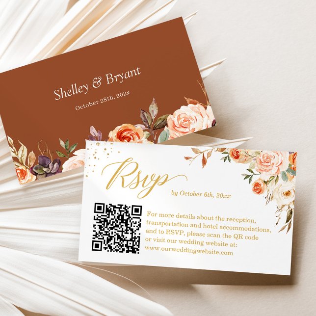 Carte D'accompagnement Automne Gold Floral Mariage en ligne RSVP QR Code (Use this QR code card for effortless RSVPs, ensuring guests can easily find wedding details online.)