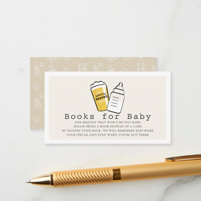 Carte D'accompagnement Beer & Baby Bottle Beige Baby Shower Book Request (Devant/Arrière en situation)