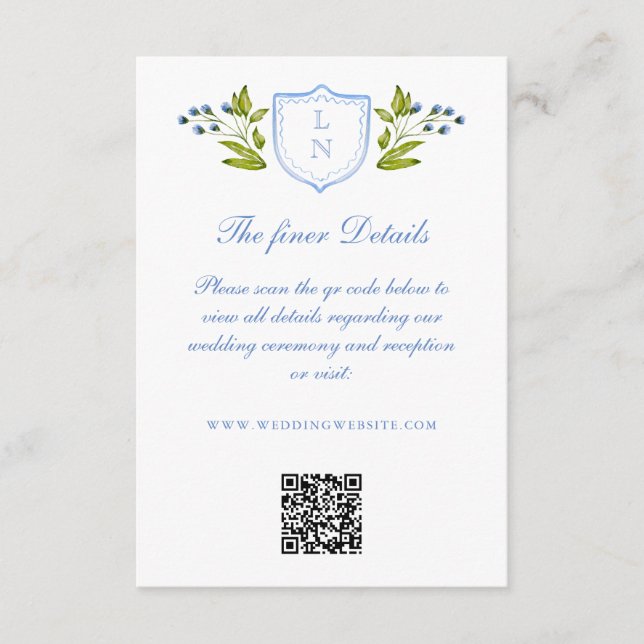 Carte D'accompagnement Blue Floral Crest Wedding Details QR Code (Devant)