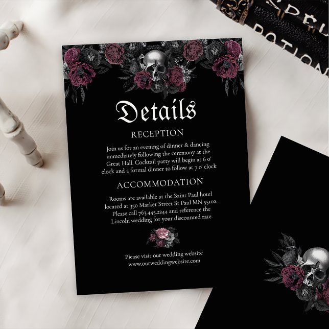 Carte D'accompagnement Bourgogne Gothique Floral Skull Détails du Mariage (Créateur téléchargé)