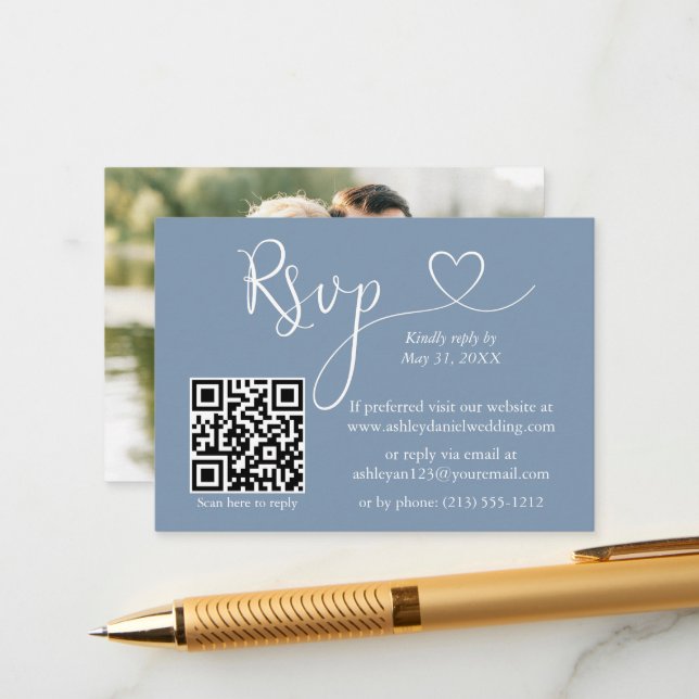 Carte D'accompagnement Calligraphie Coeur Photo Mariage Dusty Blue QR RSV (Devant/Arrière en situation)