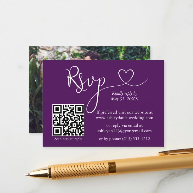 Carte D'accompagnement Calligraphie Coeur Photo Mariage Purple QR RSVP (Devant/Arrière en situation)
