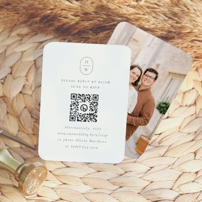 Carte D'accompagnement Carton de réponse photo QR Code Initiales Élégante (Card Front & Back Mock-up)