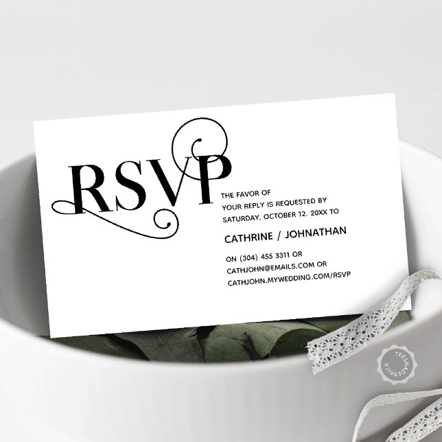 Carte D'accompagnement Classy élégant, Script noir, réponse RSVP (Elegant Classy, Invitation RSVP respond Enclosure Card, in Classy Black and White themed)