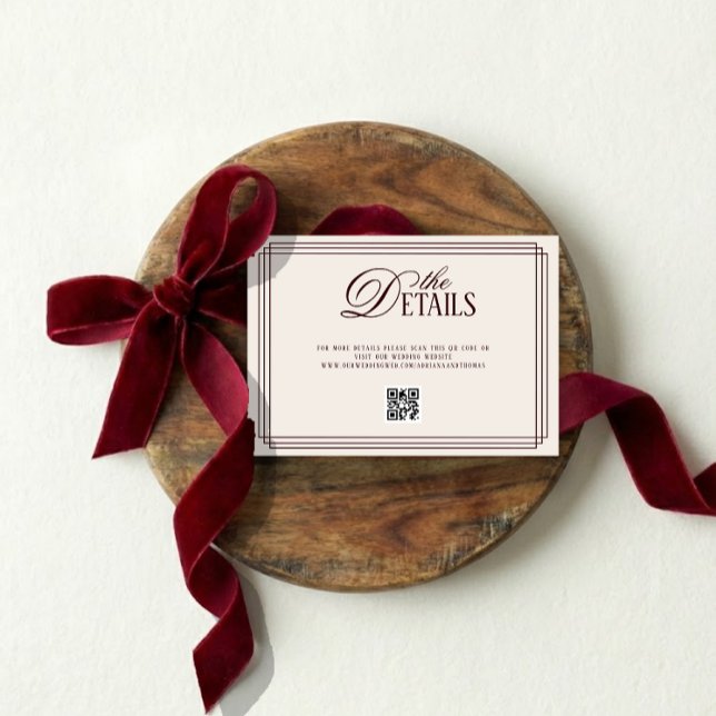 Carte D'accompagnement Code QR des détails du mariage Ivory Red Old Money (Créateur téléchargé)
